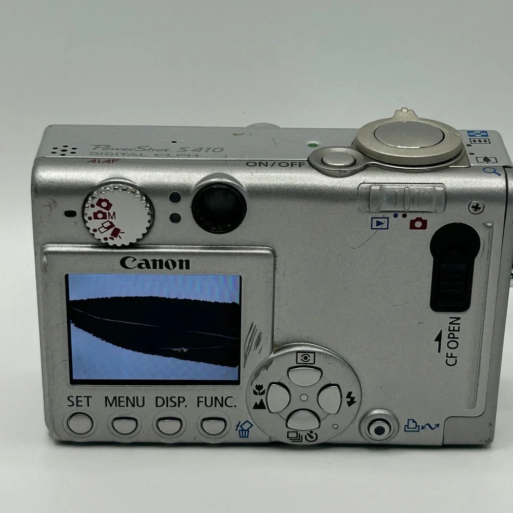 Canon PowerShot S410 Digital ELPH 4MP Camera w/original box for Parts/Repair